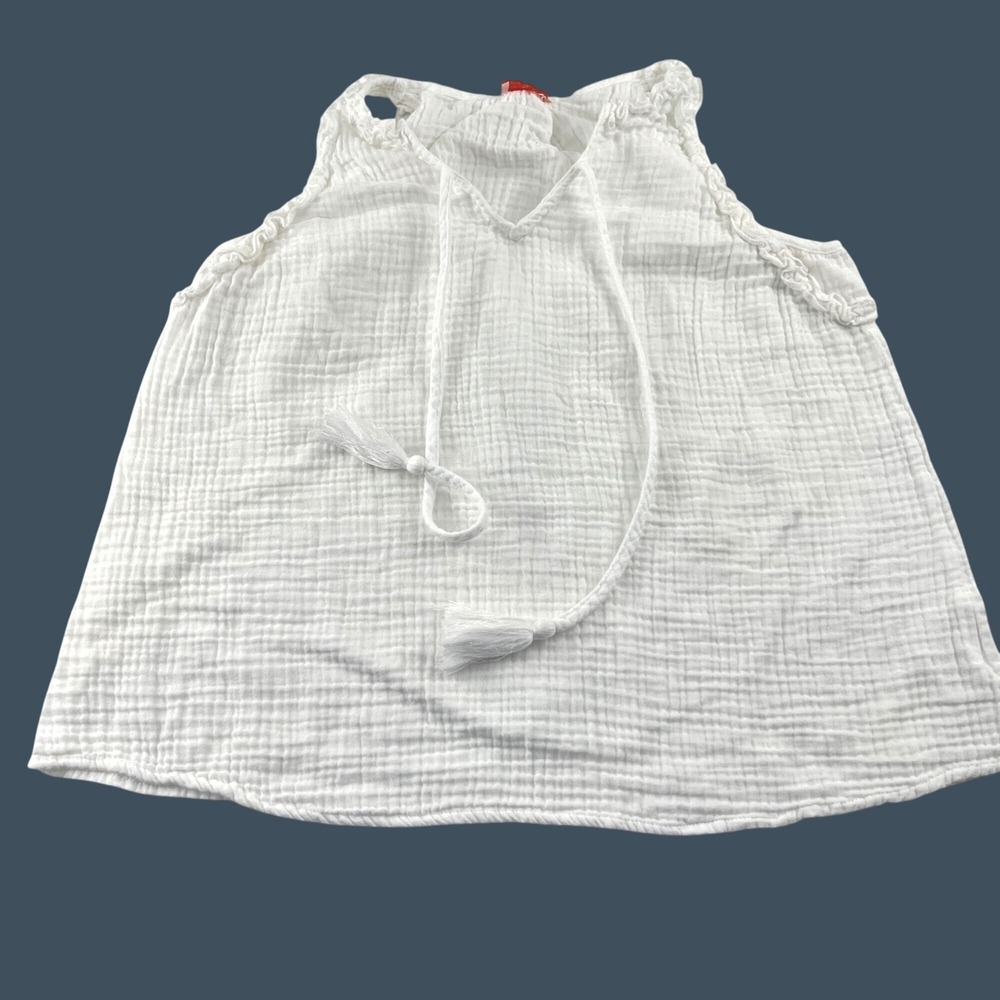 Hailey & Co White‎ Sleeveless Top size Large 100% Polyester Gauze
